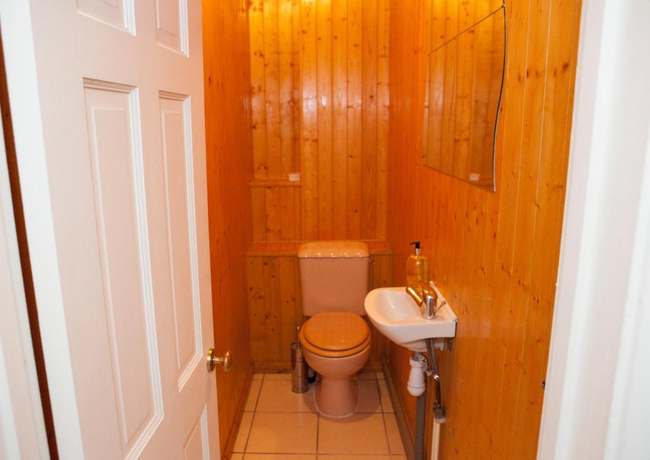 Fieldgate Spacious Rooms Londra Exterior foto